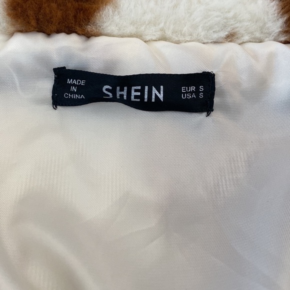 Cowhide Print Plush Jacket size Small - Picture 4 of 6